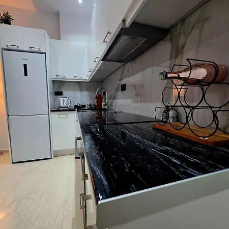 Hidden Gem 2br