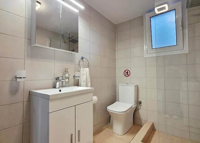 Hidden Gem 2br